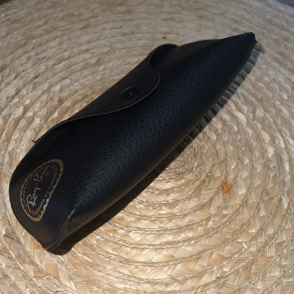 Ray-Ban Sunglasses Pouch Case - Picture 6 of 9